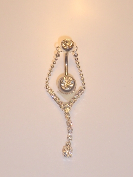 Bauchnabelpiercing mit Kristall