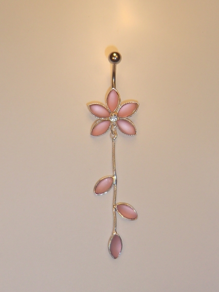 Bauchnabelpiercing mit Kristall